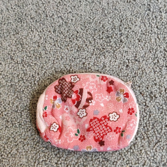 Hello Kitty Coin Purse - Picture 2 of 2